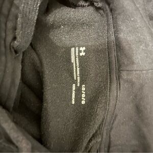 Black Underarmor Sweatshirt